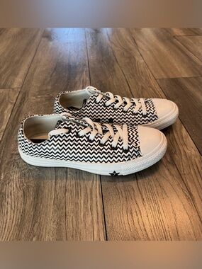 Converse Chuck Taylor All Star Mission-V Chevron Zig Zag Sneakers Sz 7